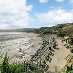 Holiday home 2 Bed In Whitby Oc-87059 *