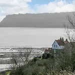 2 Bed In Whitby Oc-87059 Holiday home *