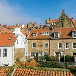2 Bed In Whitby Oc-87059 * Robin Hood's Bay