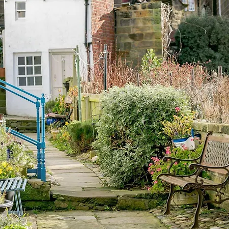 2 Bed In Robin Hoods Bay 87059 Hébergement de vacances *