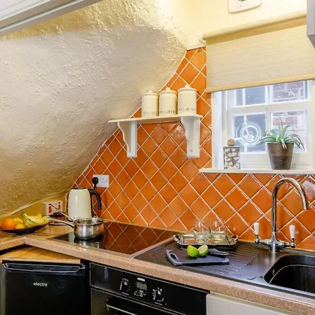 Prázdninový dům 2 Bed In Whitby Oc-87059 *